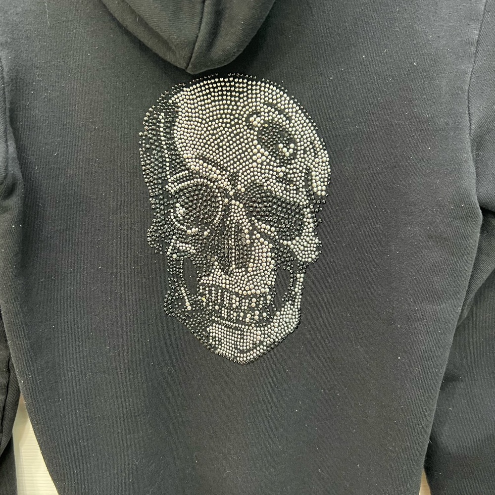 Skull sweatshirt